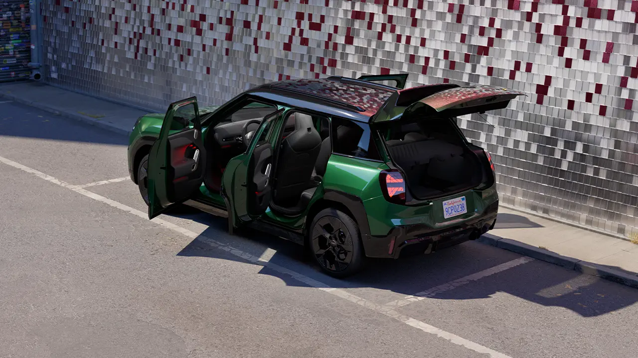 Popolnoma električni MINI Aceman – odprta vrata