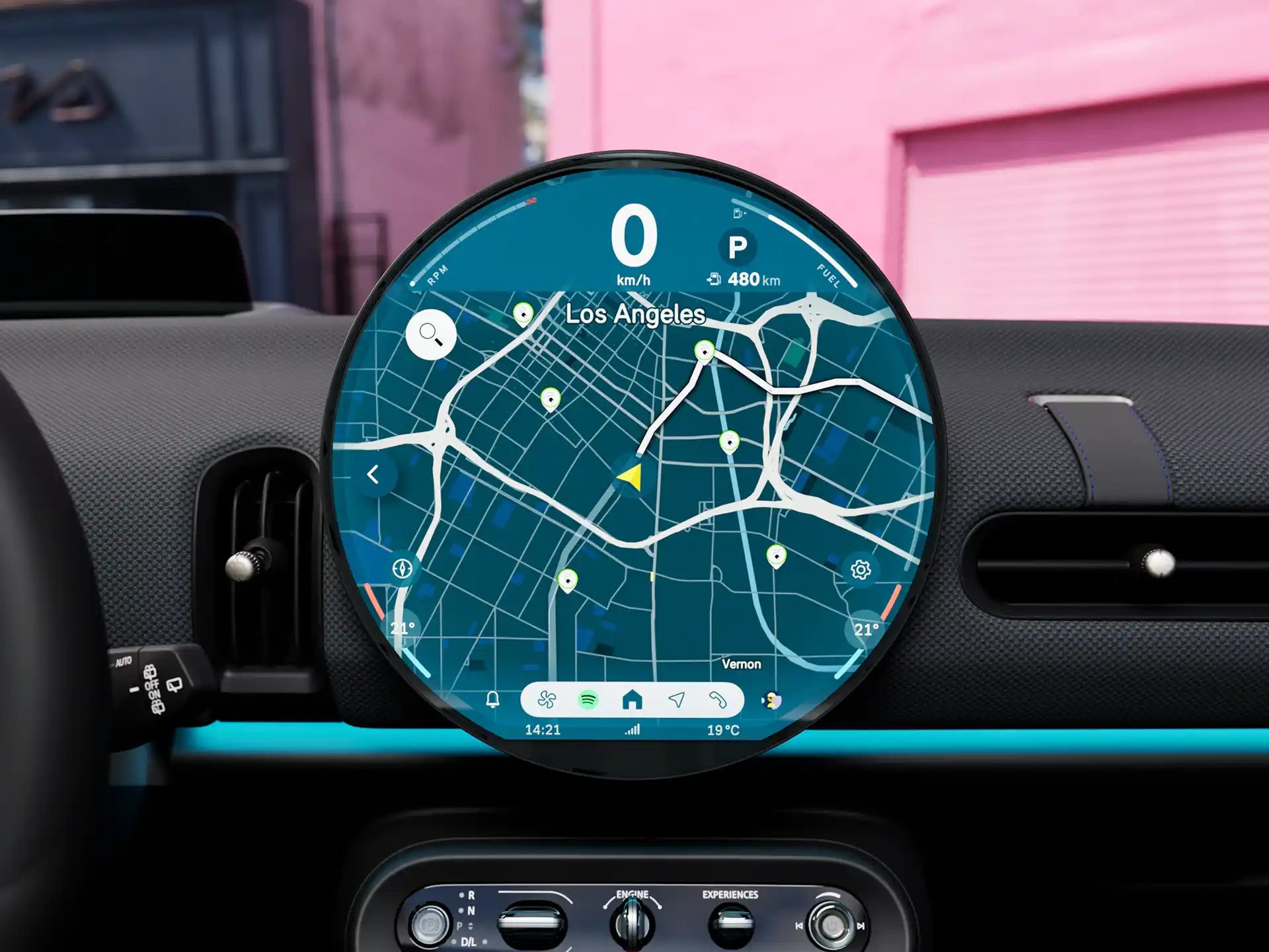 MINI Cooper 3-vratni – minimalistični OLED-zaslon 