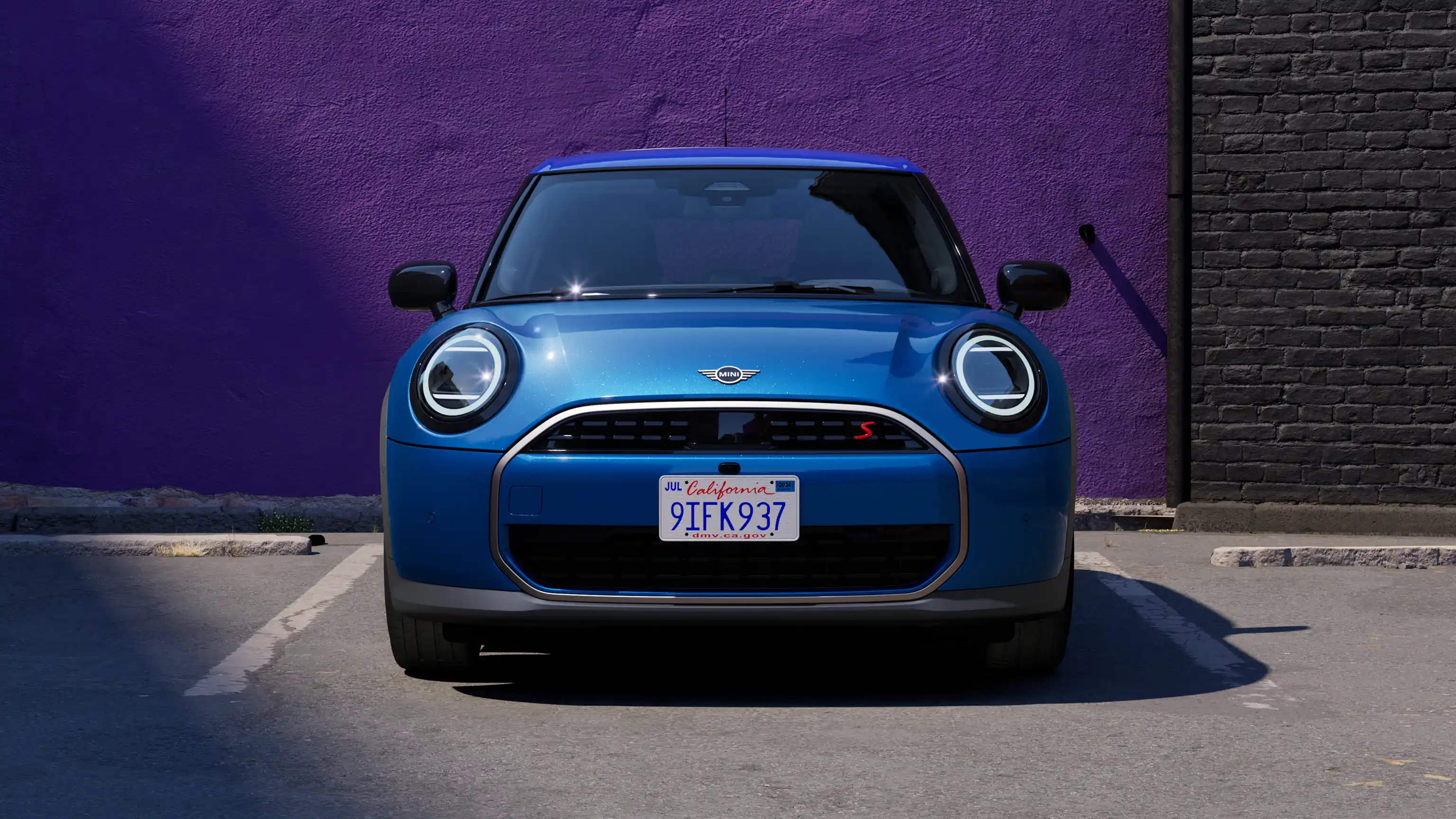 MINI Cooper 5-vratni – ikonična oblika
