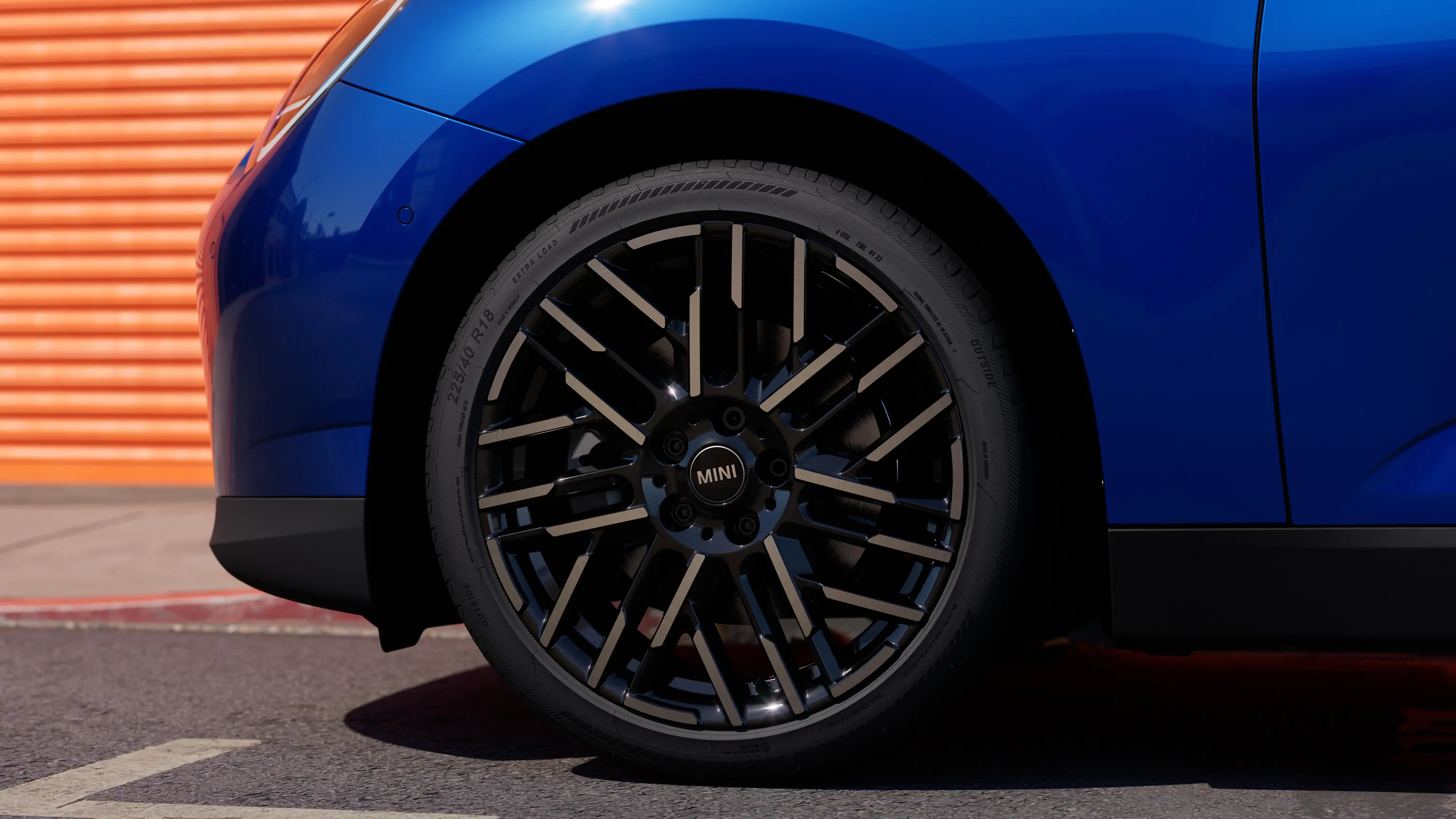 Popolnoma električni MINI Cooper – pregled