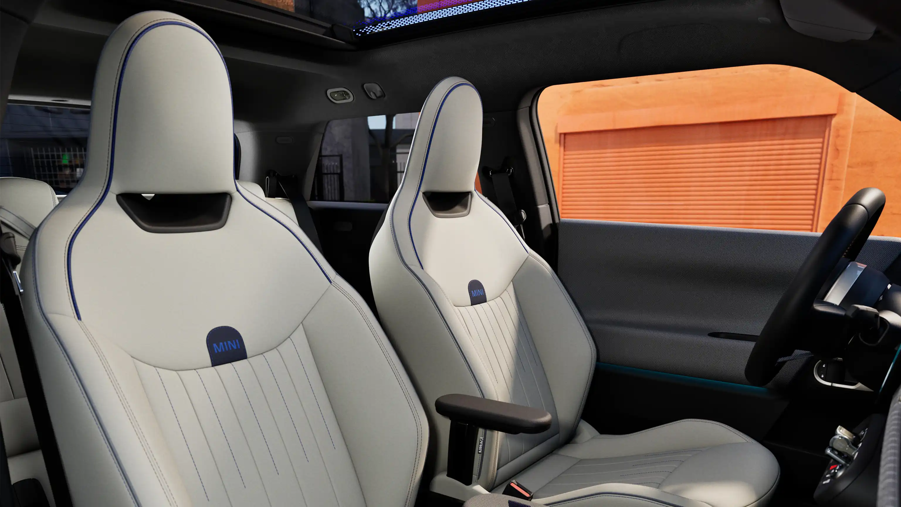 Popolnoma električni MINI Cooper – notranjost