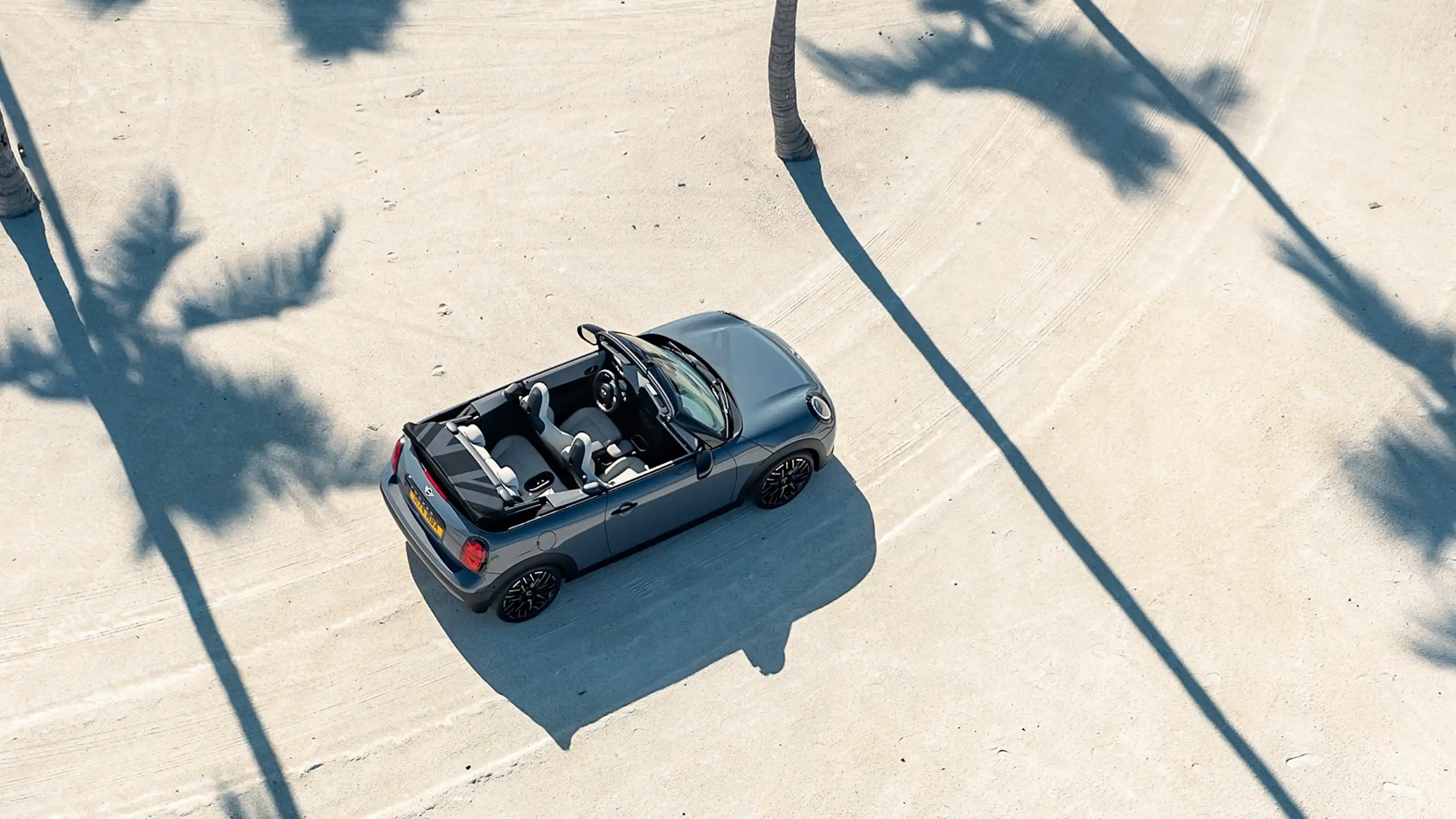 MINI Cooper Cabrio – pregled – pogled od zgoraj