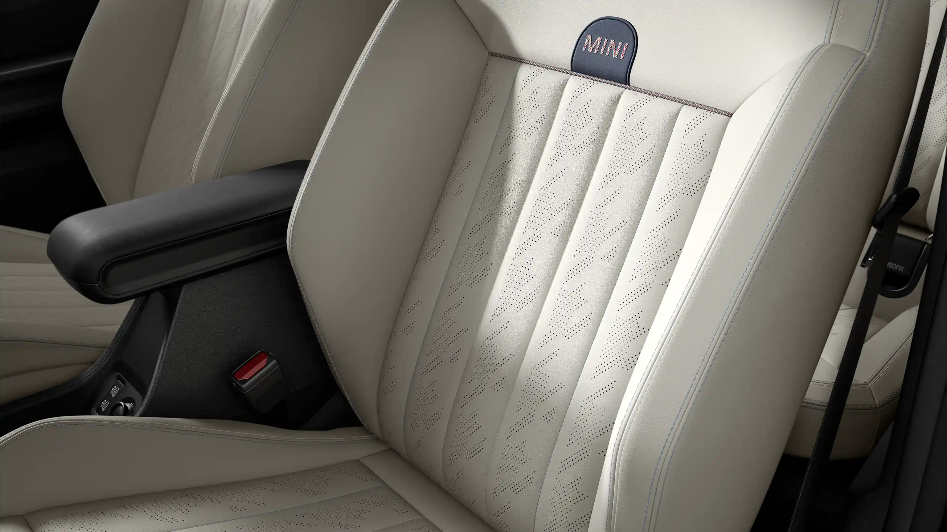 Pogled na MINI Cooper Cabrio v slogu Favoured in sedeži v barvi Beige Vescin