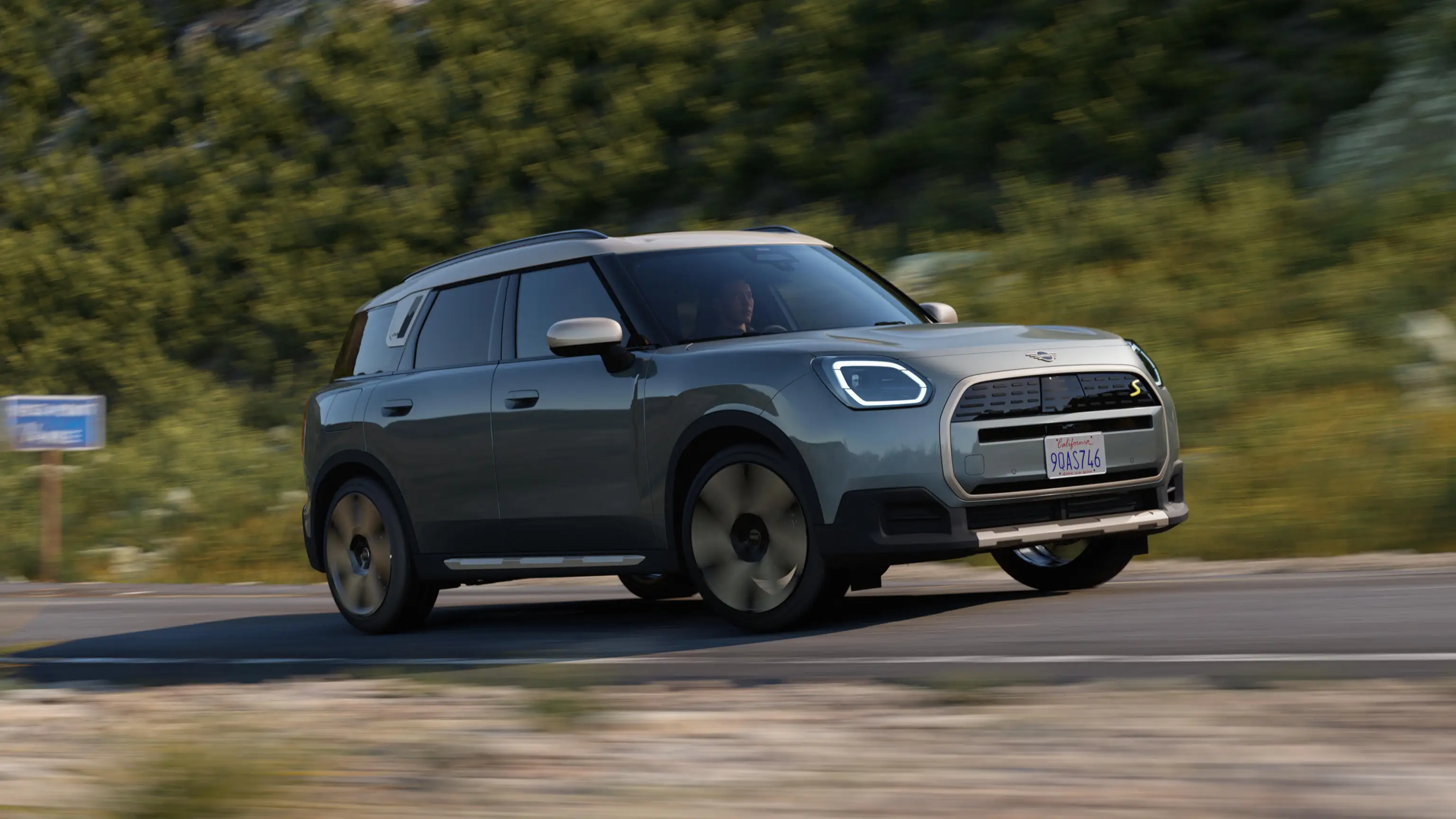 Popolnoma električni MINI Countryman – štirikolesni pogon