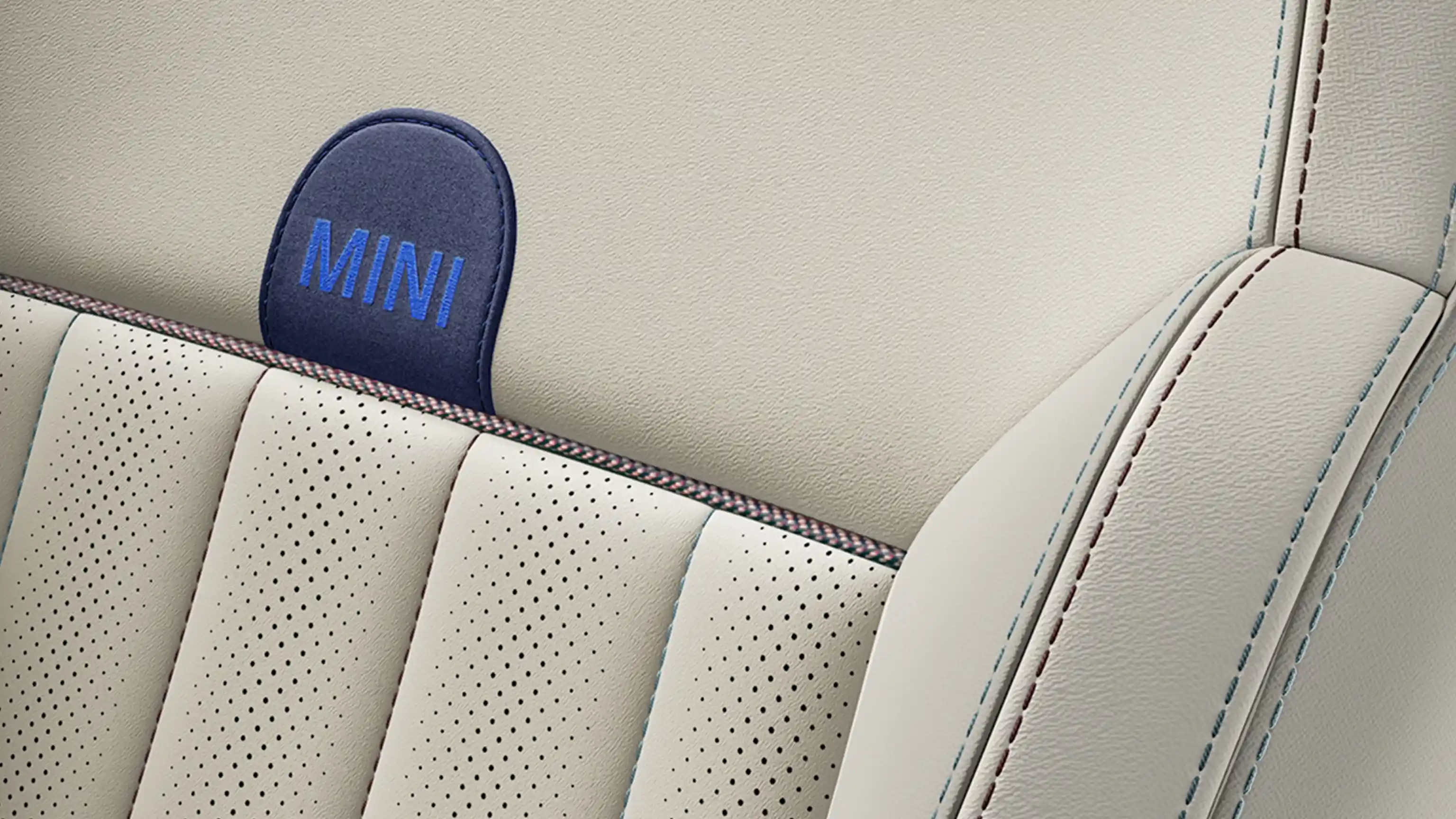 Popolnoma električni MINI Countryman- notranjost paketa opreme Favoured
