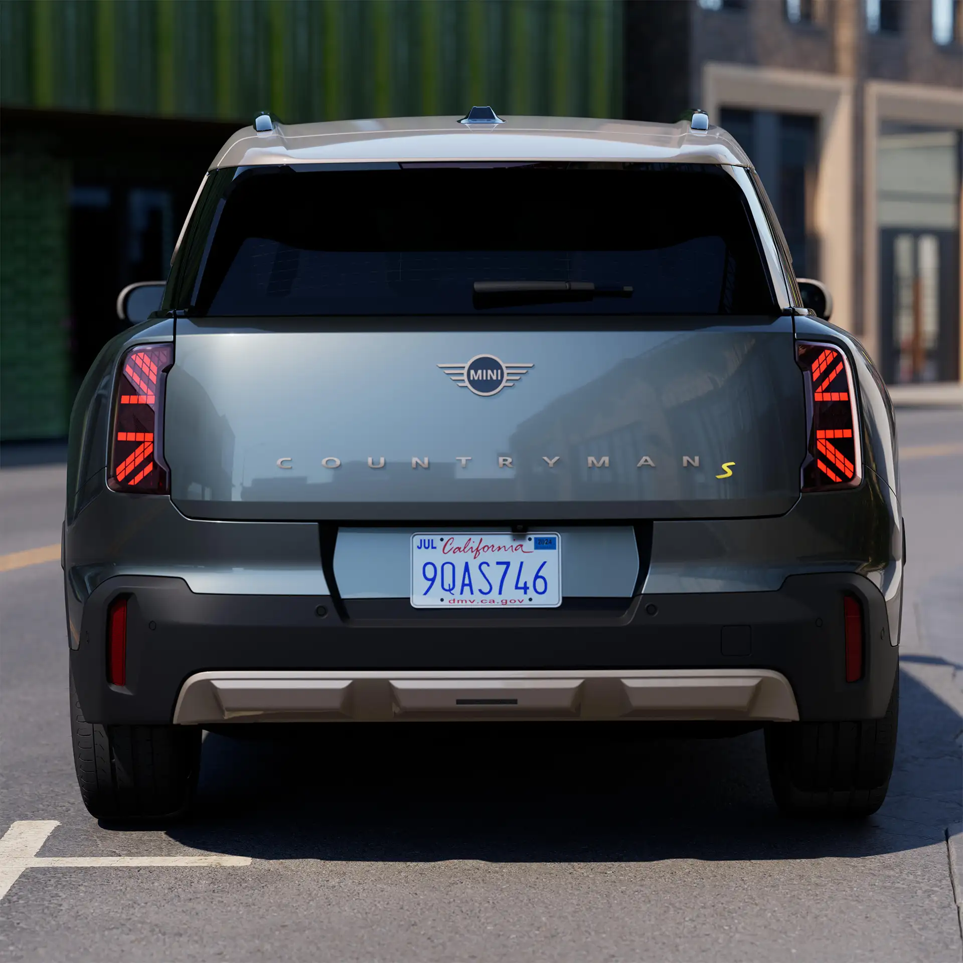 Popolnoma električni MINI Countryman – zadek