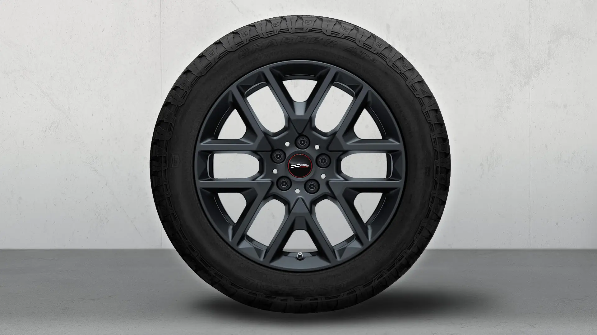 18-palčno JCW lito platišče Y-Spoke 945, barva Frozen Midnight Grey. 