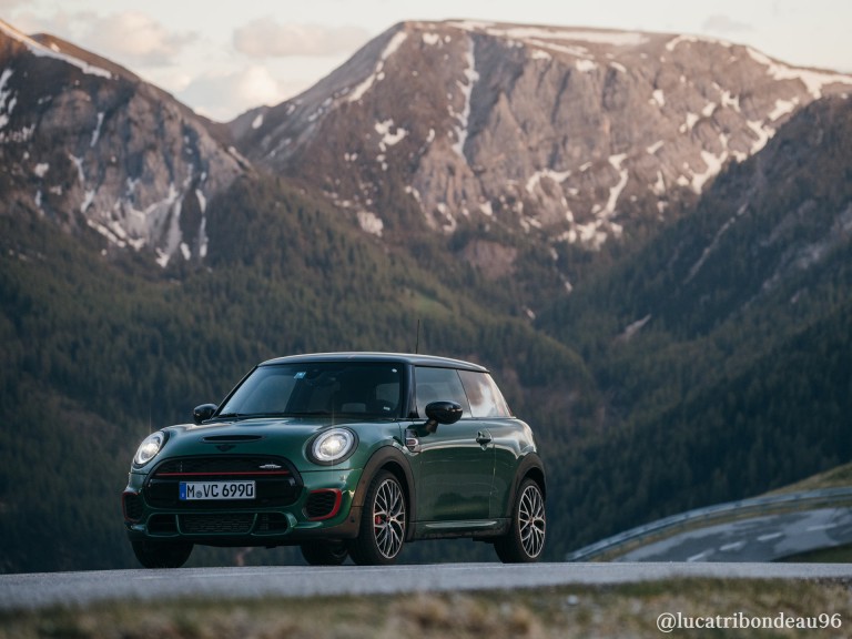 MINI John Cooper Works 3-vratna loputa – zelena in črna – slika @lucatribondeau96