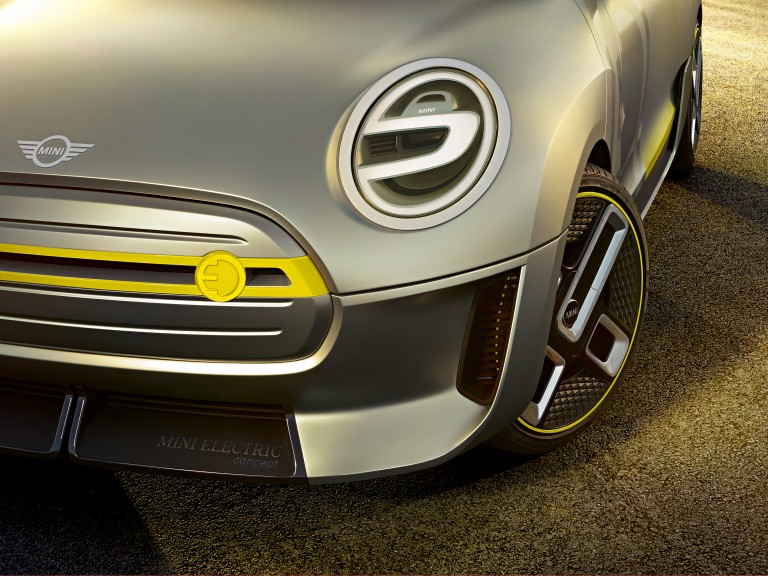 MINI Electric Concept – Close-up front and wheel