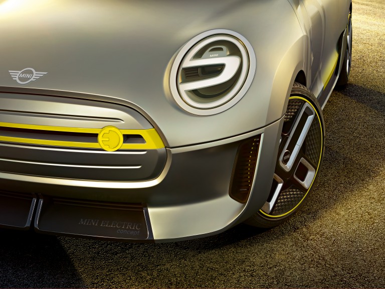 MINI Electric Concept – Close-up front and wheel