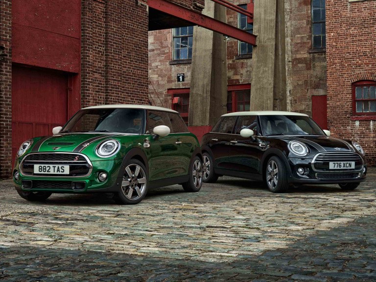 MINI 60 Years – s 3 in 5 vrati – pogled od spredaj
