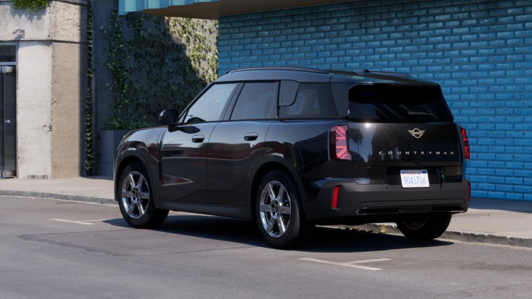 Popolnoma električni MINI Countryman