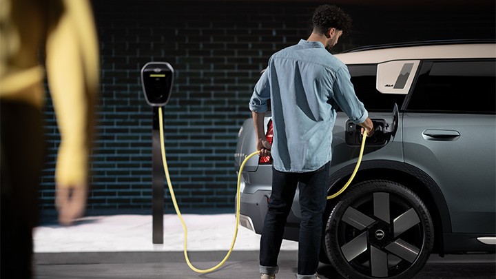 MINI Elektromobilnost - pametno polnjenje