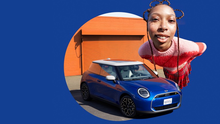 Popolnoma električni MINI – zunanjost – silhueta