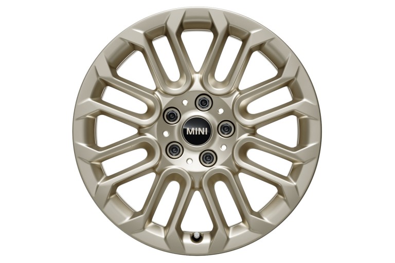 Popolnoma električni MINI – trajnost – sekundarni aluminij