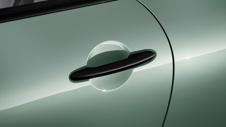 MINI Cooper 3-vratni – galerija zunanjosti – stranski pogled