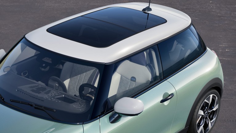 MINI Cooper 3-vratni – galerija zunanjosti – poudarki sončne strehe