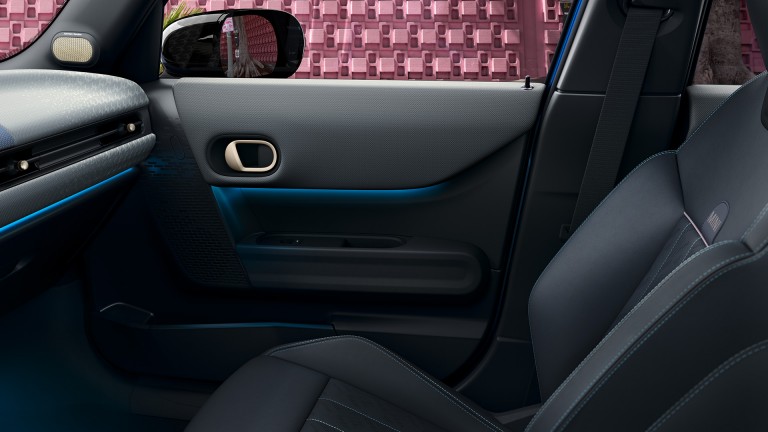 MINI Cooper 5-vratni – notranjost – zunanjost