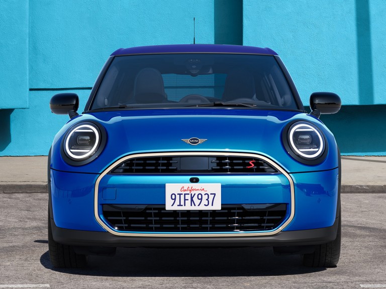 MINI Cooper 5-vratni – Financial Services – lizing