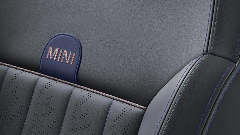 MINI Cooper 5-vratni – notranjost – galerija – oblazinjenje sedežev