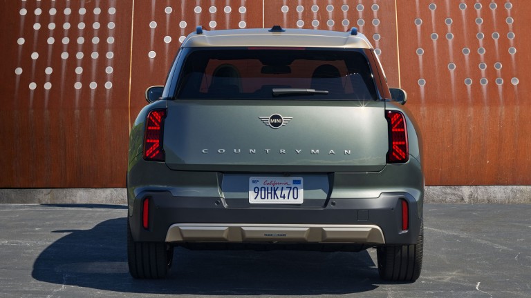 MINI Countryman – mozaik – prostor in vsestranskost